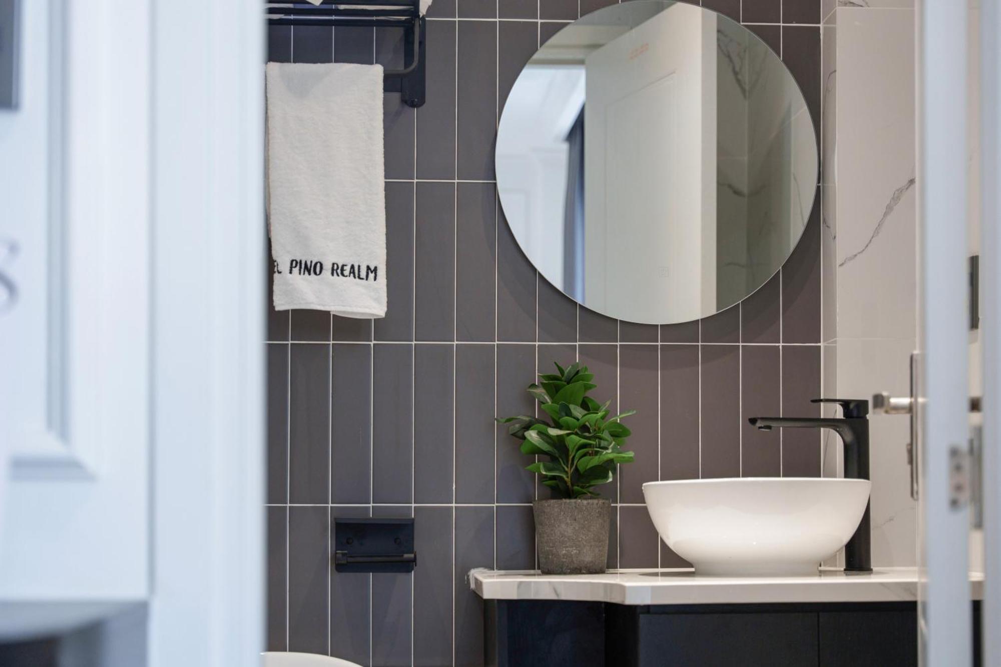 Cityhouse- El Pino Realm At Metro Ben Thanh Market Khách sạn TP. Hồ Chí Minh